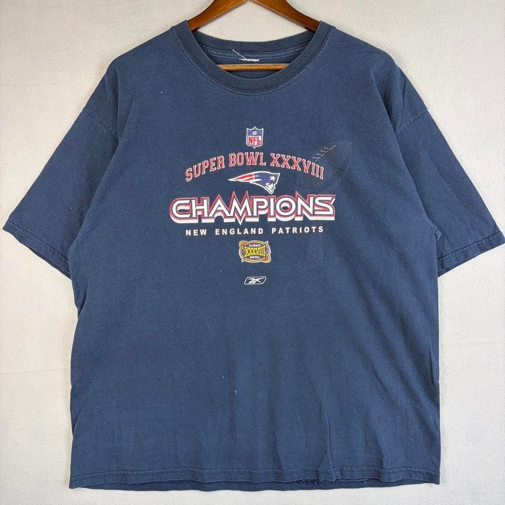New England Patriots Super Bowl XXXVIII Champions NFL Football Tee Shirt